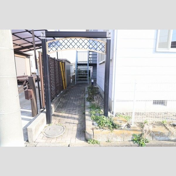 エントランス (エントランス)