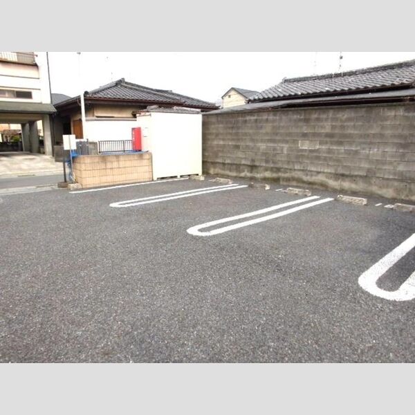駐車場 (駐車場)