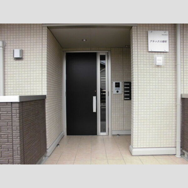 エントランス (エントランス)