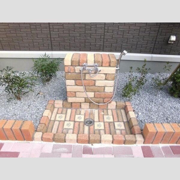 現地周辺 (ペット専用足洗い場)