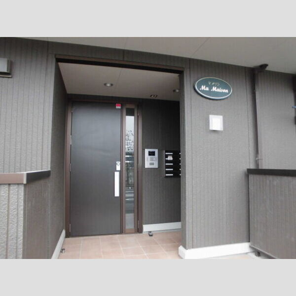 エントランス (エントランス)