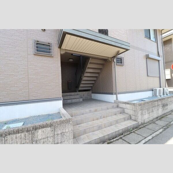 エントランス (エントランス)