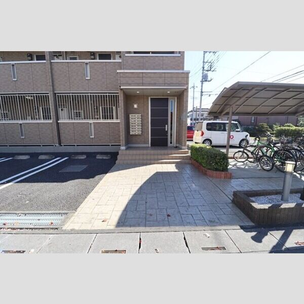 エントランス (エントランス)