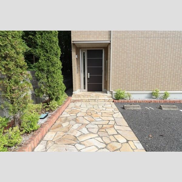 エントランス (エントランス)