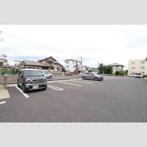 駐車場 (駐車場)