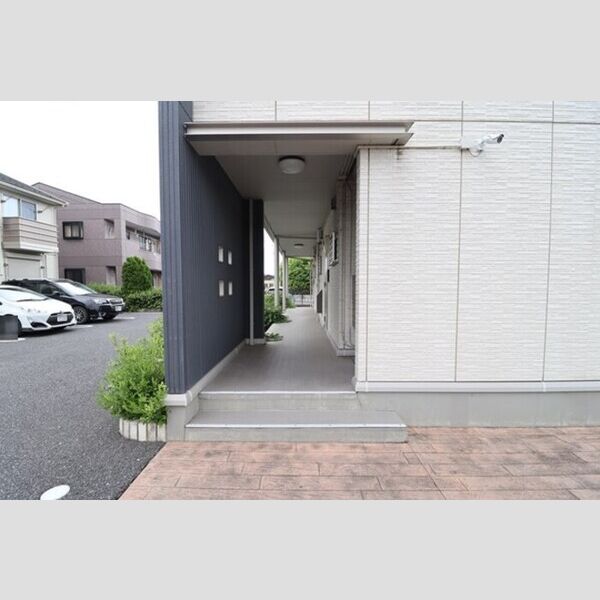 エントランス (エントランス)