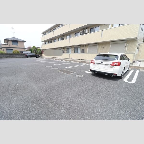 駐車場 (駐車場)