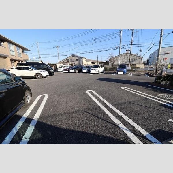 駐車場 (駐車場)