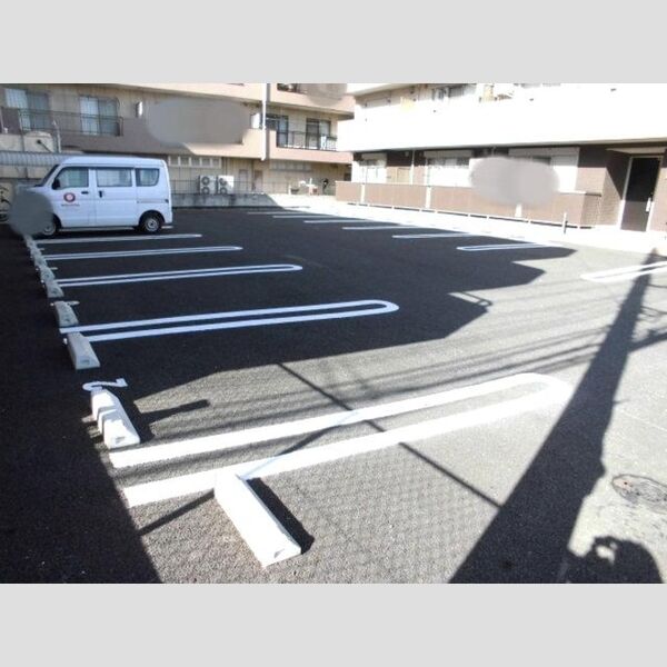 駐車場 (駐車場)