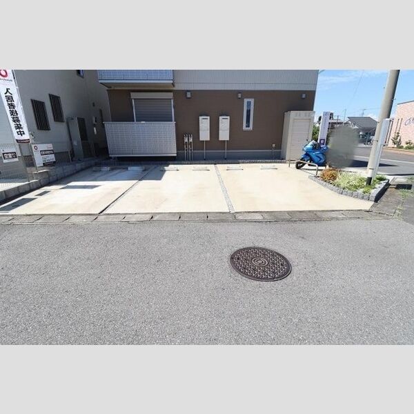 駐車場 (駐車場)