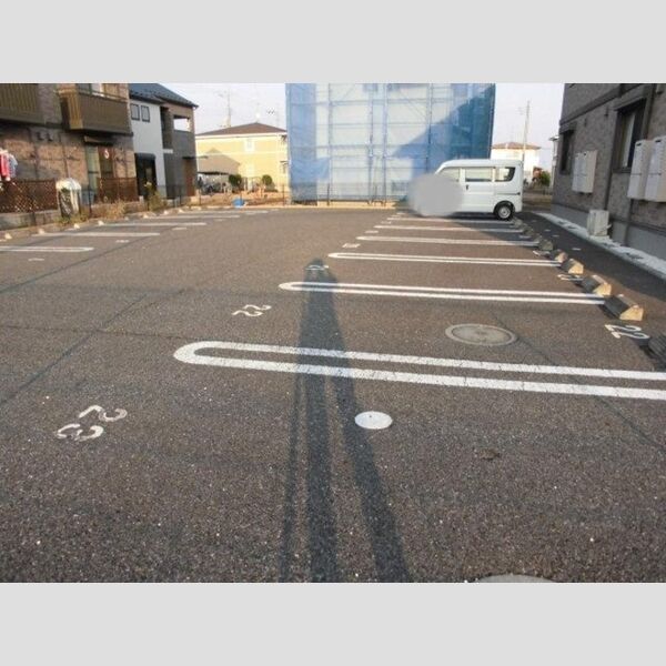 駐車場 (駐車場)