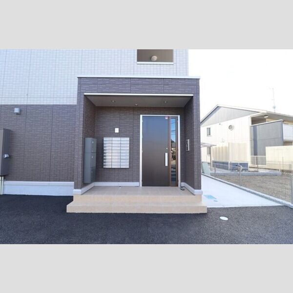 エントランス (エントランス)