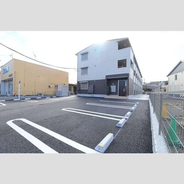 駐車場 (駐車場)