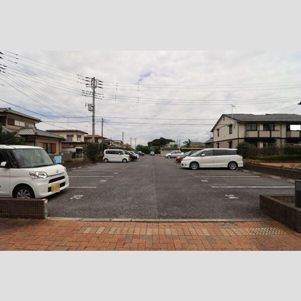 駐車場 (駐車場)