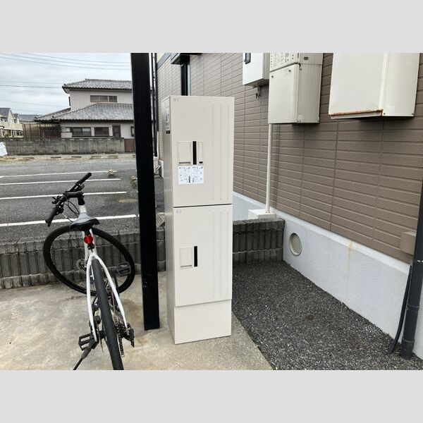 現地周辺 (宅配ボックス)