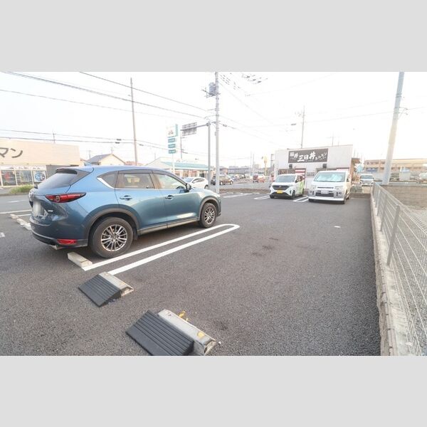 駐車場 (駐車場)