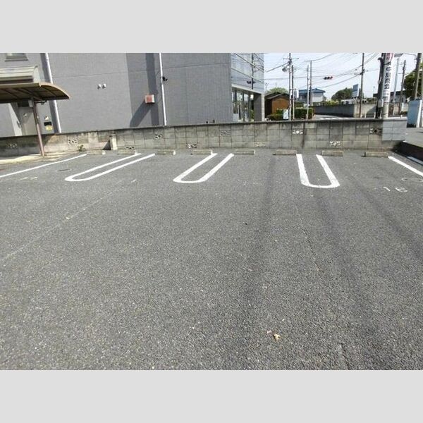 駐車場 (駐車場)