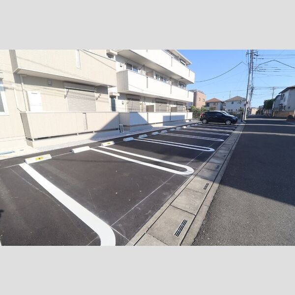 駐車場 (駐車場)