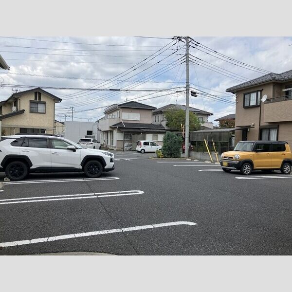 駐車場 (駐車場)