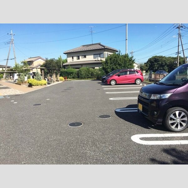 駐車場 (駐車場)