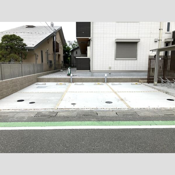 駐車場 (駐車場)