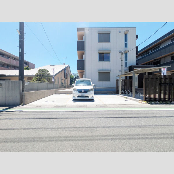 駐車場 (駐車場)