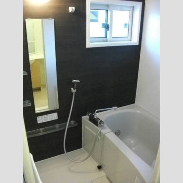 バス (1F 窓付き 追焚付き バスルーム)