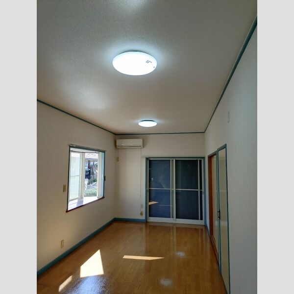 その他設備 (居室照明)