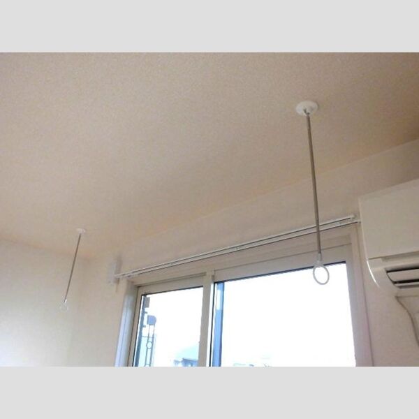 その他 (室内物干し)