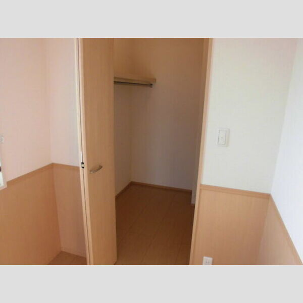 収納 (ウォークインクローゼット)