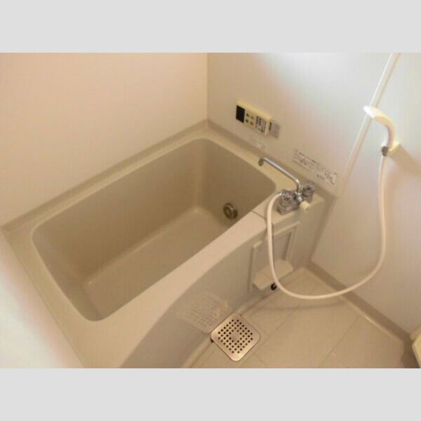 バス (追い焚き機能付き風呂)