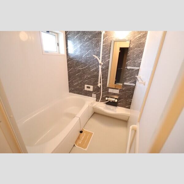 バス (追い焚き機能付き一坪風呂(窓付き))