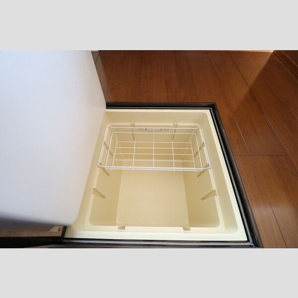 その他 (床下収納)