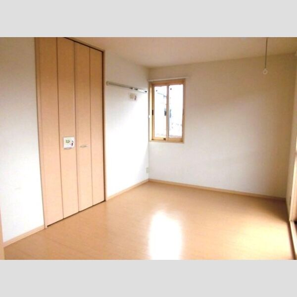 その他 (南側洋室)