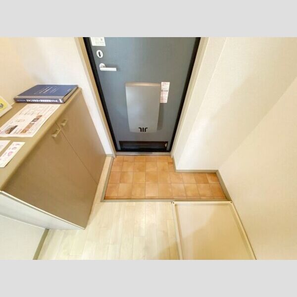 その他 (玄関スペース)