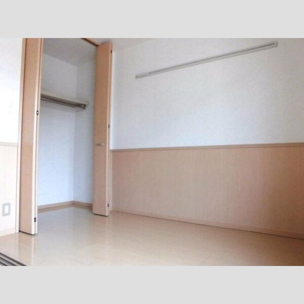 その他 (洋室)