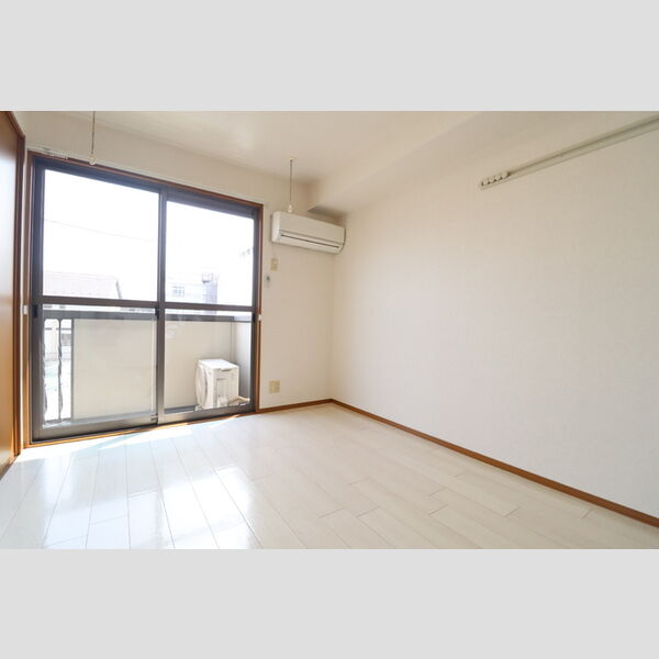 その他 (洋室6帖)