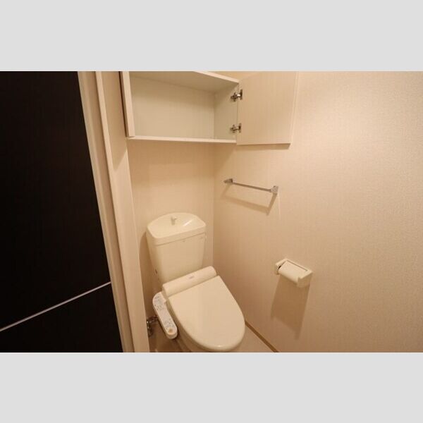 トイレ (トイレ(温水洗浄暖房便座))