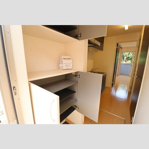 玄関 (シューズボックス)