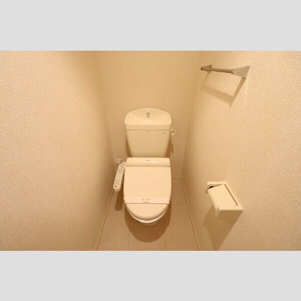 トイレ (トイレ(温水洗浄暖房便座))