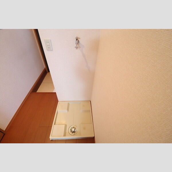 その他 (洗濯機置き場)