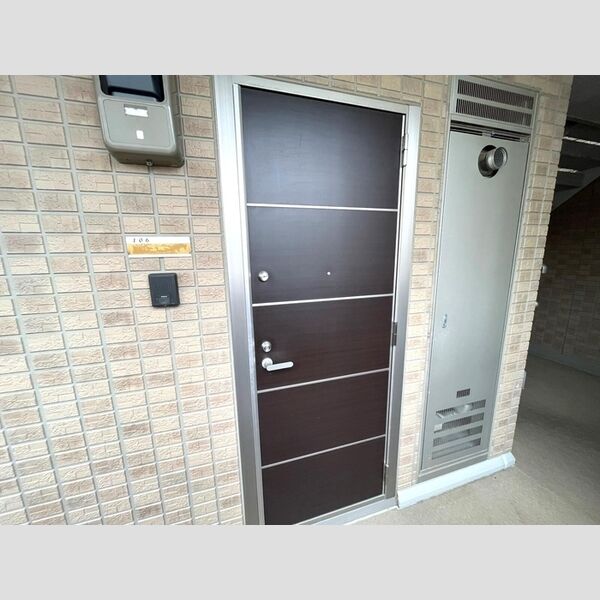 玄関 (玄関(外側))