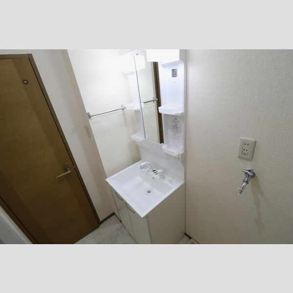 洗面所 (洗髪洗面化粧台)