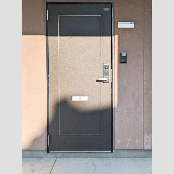 玄関 (玄関ドア)