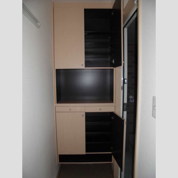 玄関 (シューズボックス)