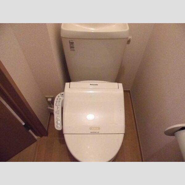 トイレ (温水洗浄暖房便座)