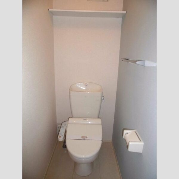 トイレ (温水洗浄暖房便座付きトイレ)