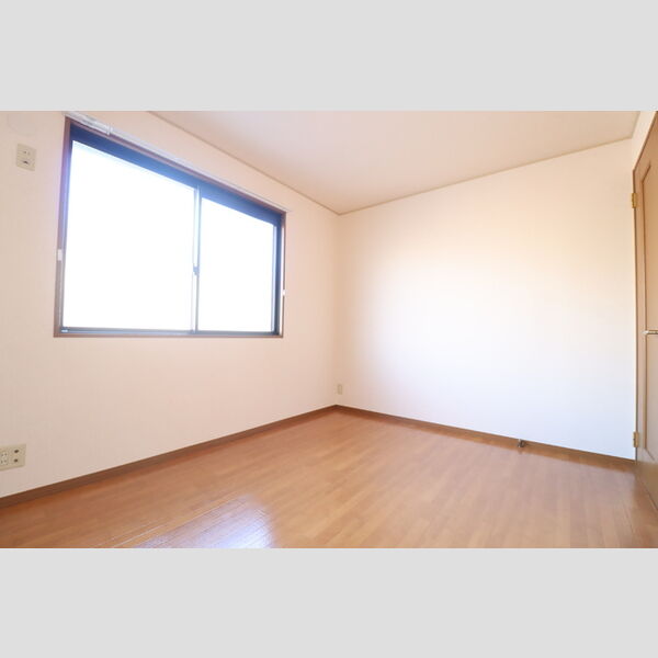 居室・リビング (北側洋室)
