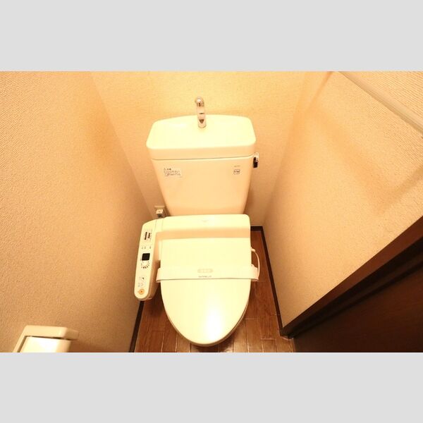 トイレ (温水洗浄暖房便座)