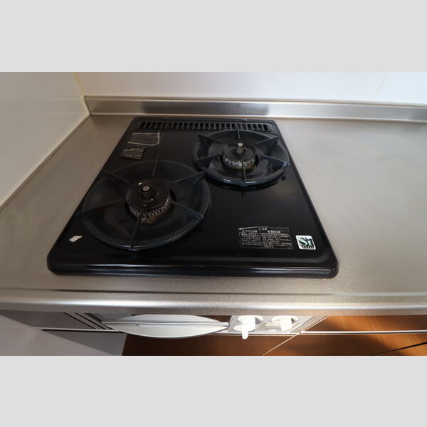 キッチン (2口コンロ)